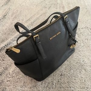 Michael Kors Medium Jet Set Tote